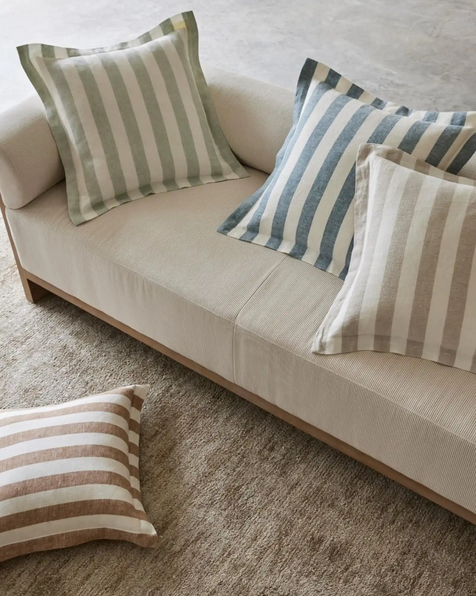 Vito Cushion
