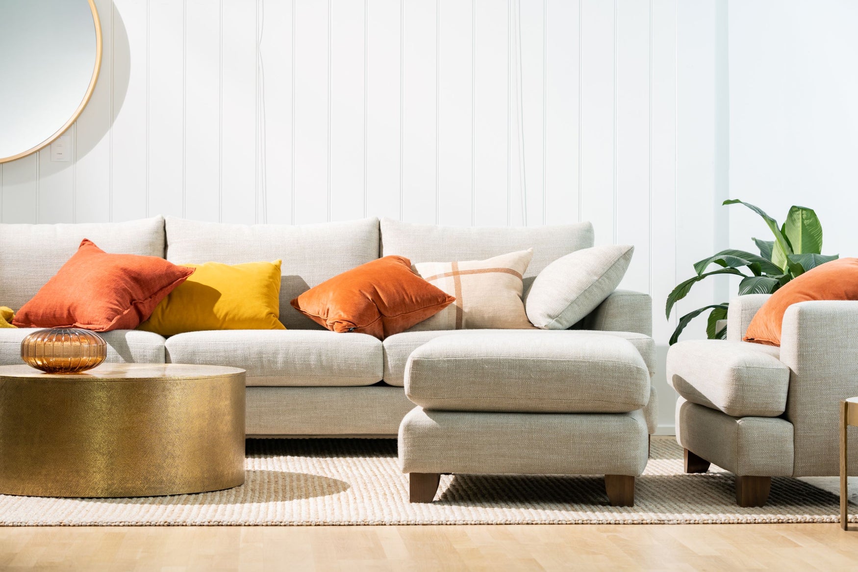 Benny Sofa Chair in Dapper