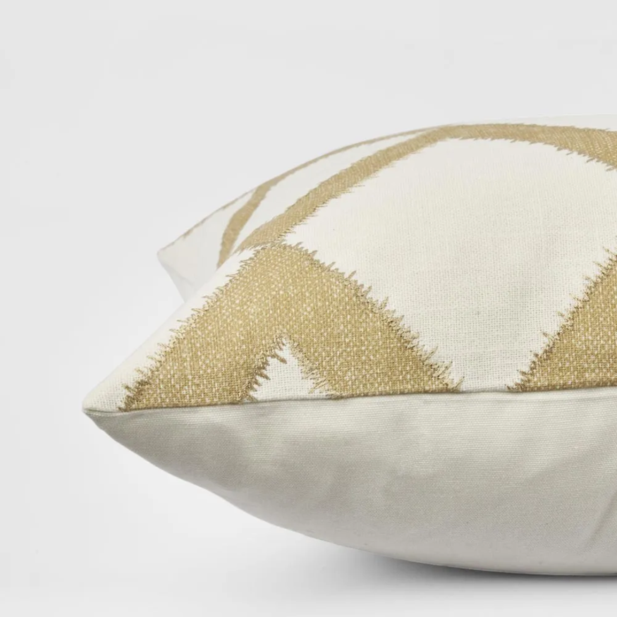 Hayfield Cushion