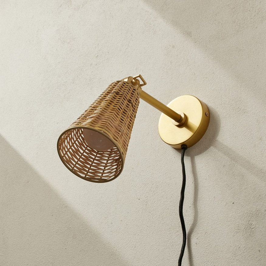 Limnos Rattan Wall Lamp