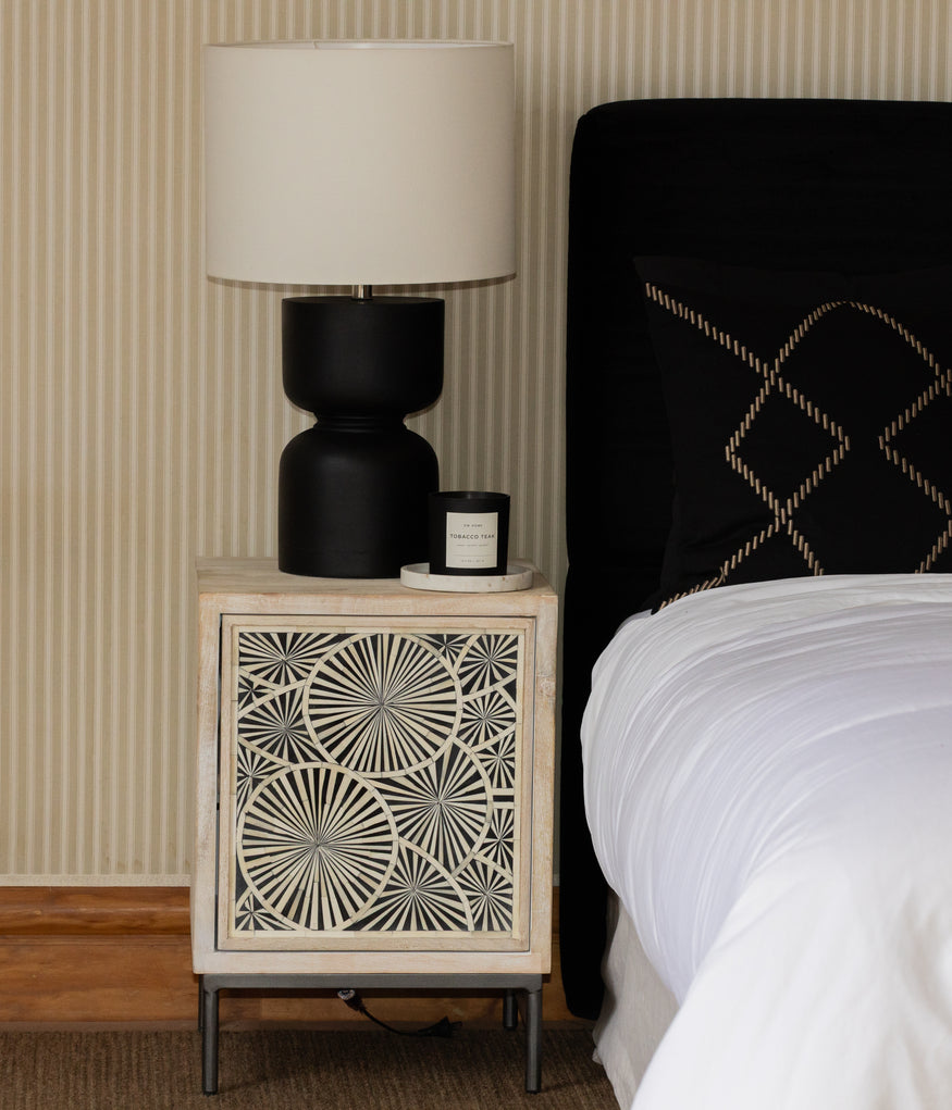 Metis Lamp