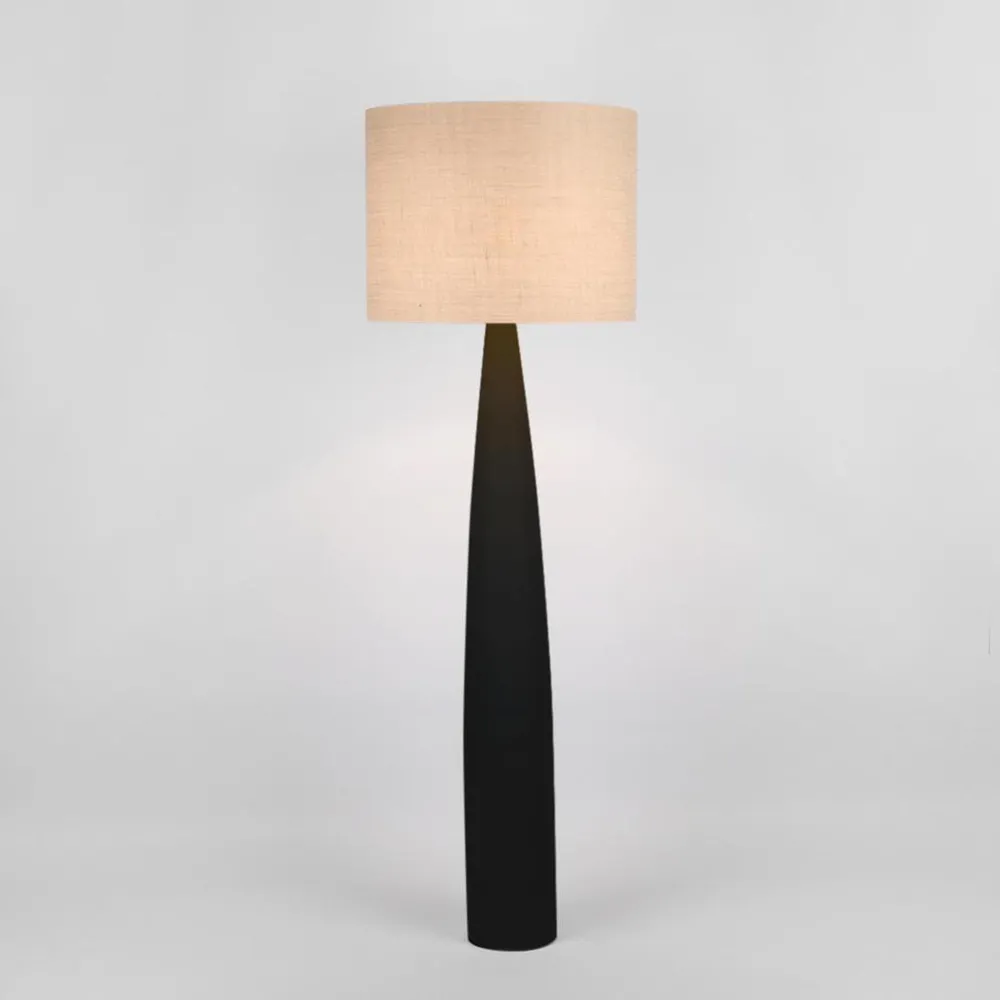 Samson Floor Lamp Black Base / Natural Shade
