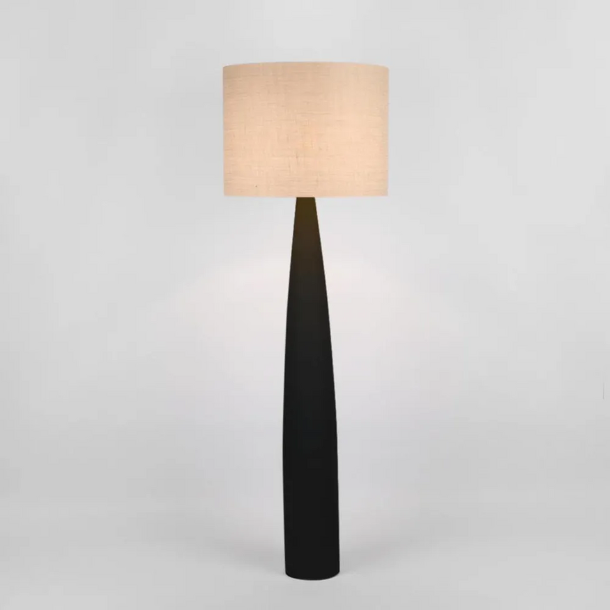 Samson Floor Lamp Black Base / Natural Shade