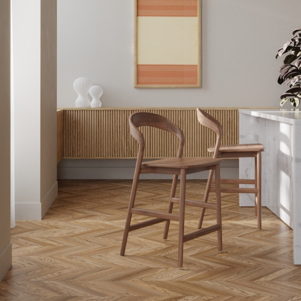 Tempo Barstool in Timber Seat