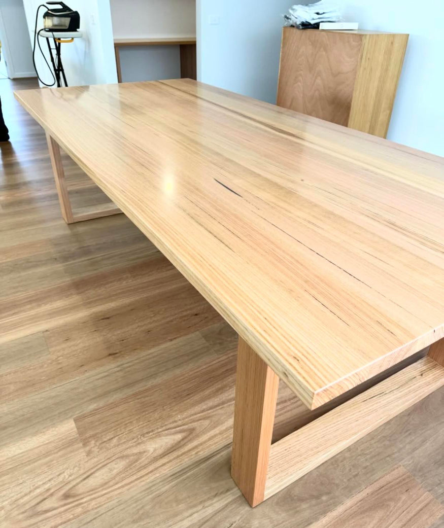 Newport Dining Table